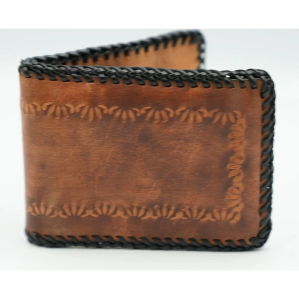 Vintage 1962 Handmade Leather Wallet Tooled Western Floral Design with Black‎